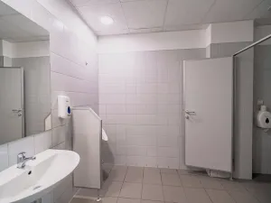 Pronájem kanceláře, Pardubice, Masarykovo náměstí, 260 m2