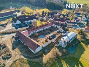 Prodej zemědělské usedlosti, Křemže, 1400 m2