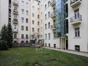 Pronájem bytu 3+1, Praha - Smíchov, Zborovská, 74 m2