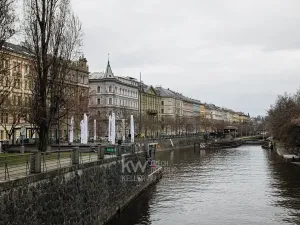 Pronájem bytu 3+1, Praha - Smíchov, Zborovská, 74 m2