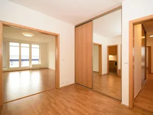 Pronájem bytu 5+kk, Praha - Libeň, Nad Okrouhlíkem, 186 m2