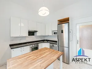 Pronájem bytu 3+1, Praha - Vinohrady, Londýnská, 105 m2