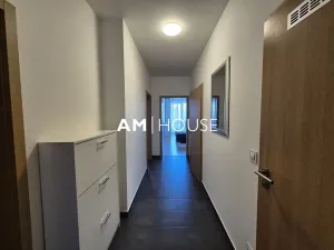 Pronájem bytu 2+kk, Praha - Strašnice, Zvěřinova, 64 m2