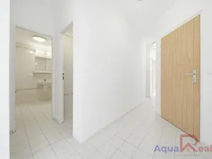 Prodej bytu 3+kk, Karlovy Vary, Okružní, 84 m2
