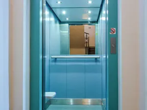 Pronájem bytu 2+kk, Praha - Vinohrady, Americká, 36 m2