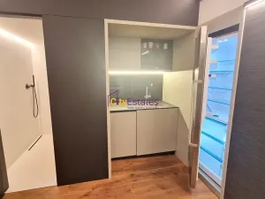 Prodej kanceláře, Praha - Smíchov, Janáčkovo nábřeží, 135 m2