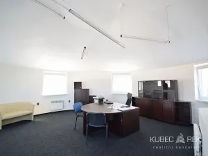 Pronájem kanceláře, Tábor, Husovo nám., 45 m2