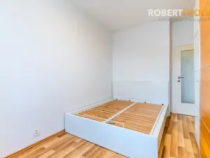 Pronájem bytu 2+kk, Praha - Břevnov, Patočkova, 40 m2