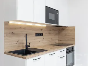 Pronájem bytu 1+kk, Praha - Hloubětín, Poděbradská, 30 m2