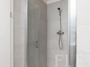 Pronájem bytu 1+kk, Praha - Hloubětín, Poděbradská, 30 m2