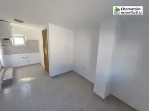 Prodej bytu 3+1, Karlobag, Chorvatsko, 61 m2