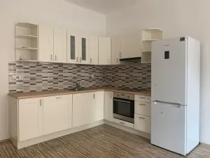 Pronájem bytu 2+kk, Praha - Vršovice, Vršovická, 48 m2