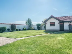 Pronájem rodinného domu, Horoměřice, 280 m2