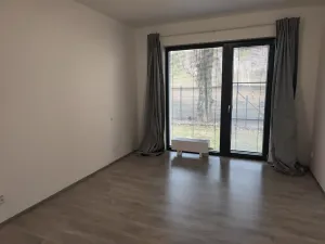 Pronájem bytu 2+kk, Slaný, U Benaru, 60 m2