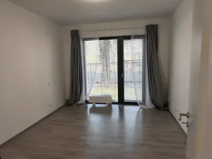 Pronájem bytu 2+kk, Slaný, U Benaru, 60 m2