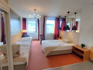 Pronájem bytu 1+kk, Praha - Střížkov, Makedonská, 35 m2