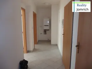 Pronájem bytu 2+kk, Jablonec nad Nisou, Dvorská, 50 m2