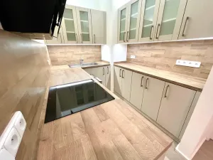 Pronájem bytu 3+1, Praha - Vinohrady, Vinohradská, 85 m2