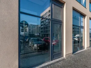 Pronájem obchodního prostoru, Praha - Karlín, U Mlýnského kanálu, 54 m2