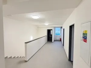 Pronájem kanceláře, Dobřejovice, 541 m2