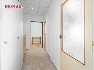 Pronájem bytu 1+1, Jindřichův Hradec, sídliště Vajgar, 42 m2