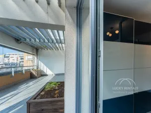 Pronájem bytu 2+kk, Praha - Kamýk, Freiwaldova, 43 m2