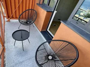 Pronájem bytu 1+kk, Praha - Vysočany, Kolbenova, 38 m2