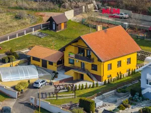 Prodej rodinného domu, Očihov, 280 m2