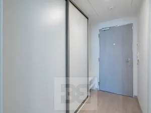 Pronájem bytu 1+kk, Praha - Hloubětín, Poděbradská, 32 m2