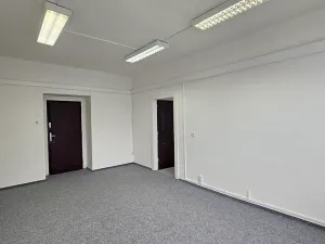 Pronájem kanceláře, Praha - Dejvice, Velflíkova, 47 m2