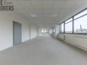 Pronájem kanceláře, Praha - Strašnice, Průběžná, 375 m2