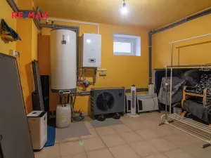 Prodej rodinného domu, Milovice, 249 m2