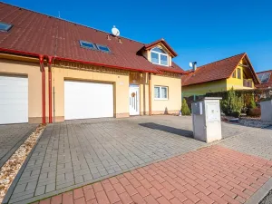 Prodej rodinného domu, Pohořelice, Sadová, 149 m2