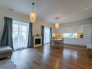 Prodej rodinného domu, Zlín - Kostelec, Lešenská, 200 m2