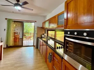 Prodej bytu 3+kk, Coxen Hole, Roatán, Honduras, 111 m2