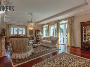 Prodej rodinného domu, Praha - Dolní Měcholupy, U přejezdu, 359 m2