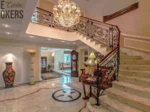 Prodej rodinného domu, Praha - Dolní Měcholupy, U přejezdu, 359 m2