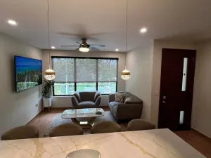 Prodej bytu 3+1, Coxen Hole, Roatán, Honduras, 139 m2