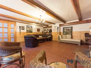 Prodej rodinného domu, Křemže, 450 m2