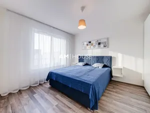 Pronájem bytu 2+kk, Praha - Hloubětín, Poděbradská, 58 m2