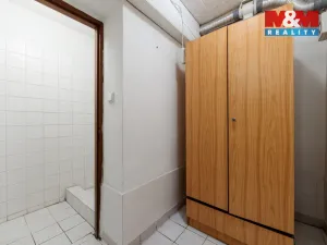 Prodej obchodního prostoru, Karlovy Vary, Moskevská, 85 m2