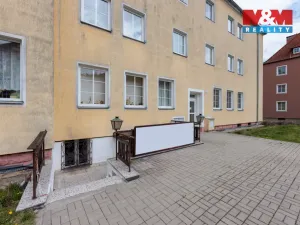 Prodej obchodního prostoru, Karlovy Vary, Moskevská, 85 m2