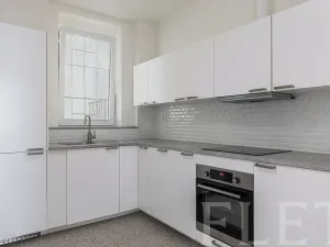 Prodej bytu 2+1, Praha - Libeň, U svobodárny, 56 m2