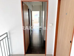 Prodej bytu 3+kk, Šestajovice, Revoluční, 74 m2