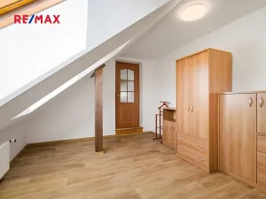 Prodej rodinného domu, Břasy, 298 m2