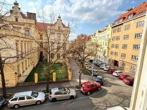 Pronájem bytu 1+1, Praha - Podolí, Nedvědovo náměstí, 32 m2