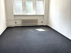 Pronájem kanceláře, Praha - Žižkov, U zásobní zahrady, 276 m2