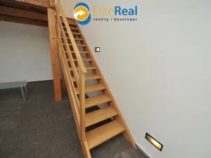 Pronájem bytu 1+1, Olomouc, Chválkovická, 55 m2