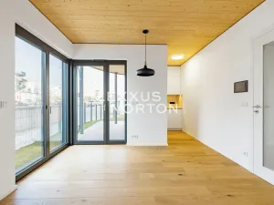 Pronájem bytu 2+kk, Praha - Stodůlky, Ujgurská, 44 m2