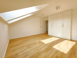 Pronájem rodinného domu, Zeleneč, 170 m2